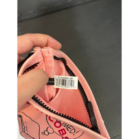 Marc Jacob’s x‎ Peanuts Snoopy Pink Canvas Graphic Print The Pouch Wristlet - Picture 8 of 11